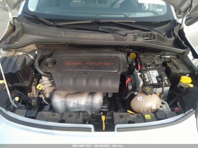 2017 FIAT 500X ZFBCFYCB1HP516848 Photo 9