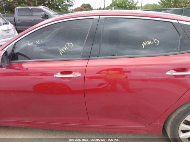 5XXGT4L34JG241403 KIA Optima S
