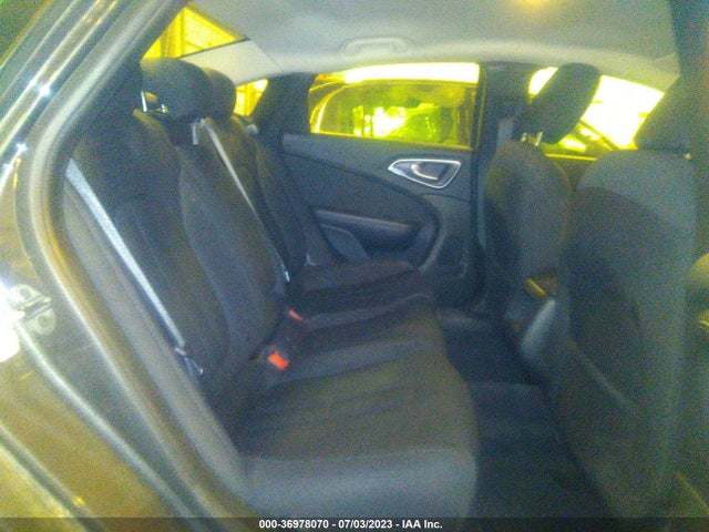 1C3CCCFB1HN501335 Chrysler 200 Touring