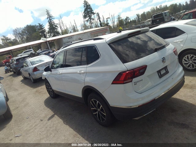 3VV2B7AX5MM012057 Volkswagen Tiguan Se/se R-line Black/sel
