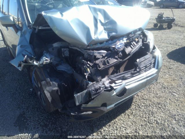 JF2SJAEC8JH578527 Subaru Forester Premium