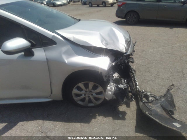 Toyota COROLLA LE 2022 5YFEPMAE2NP375016 Image 13