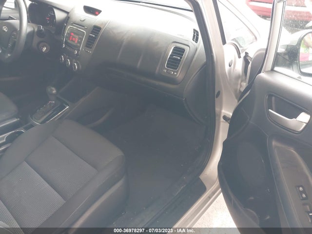 KIA FORTE LX 2018 3KPFK4A78JE237318 Image 11