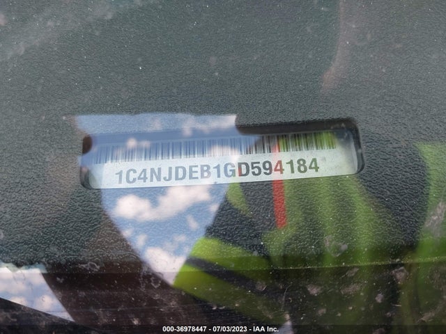 1C4NJDEB1GD594184 Jeep Compass Latitude