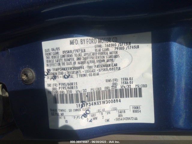 2005 FORD FOCUS S/SE/SES VIN: 1FAFP34NX5W300894