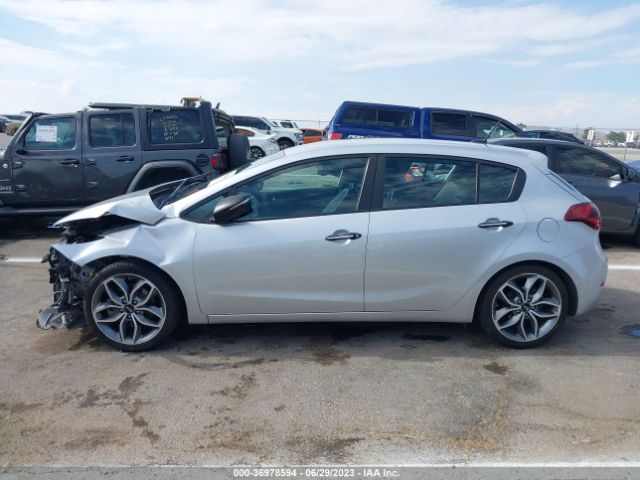 KNAFZ5A30G5634344 KIA Forte 5-door Sx