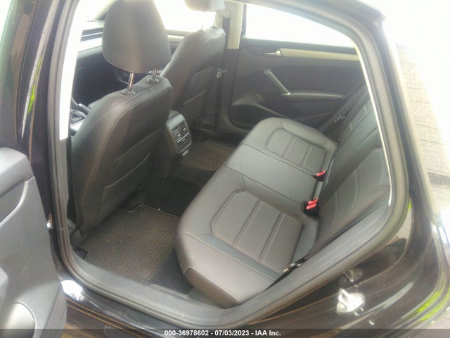 1VWSA7A30MC016143 Volkswagen Passat 2.0t Se