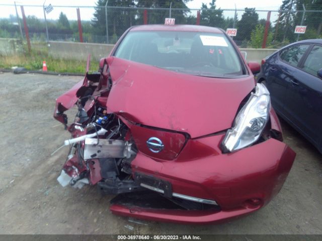 1N4AZ0CP3FC307355 Nissan LEAF S