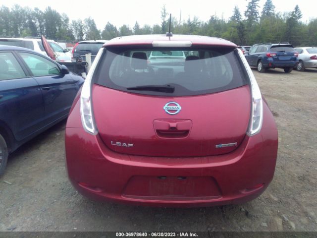 1N4AZ0CP3FC307355 Nissan LEAF S