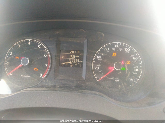3VW2K7AJ7EM319657 Volkswagen Jetta Sedan S