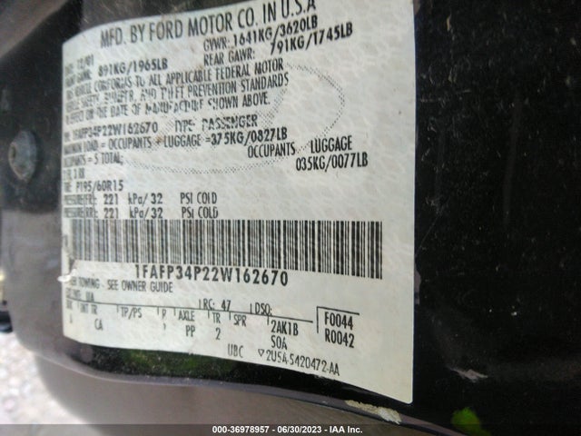 2002 FORD FOCUS SE VIN: 1FAFP34P22W162670