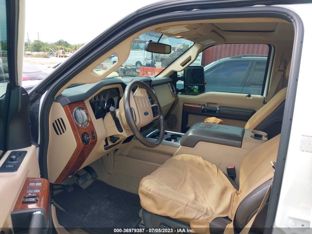 2016 Ford F-450, VIN: 1FT8W4DT4GEB22063