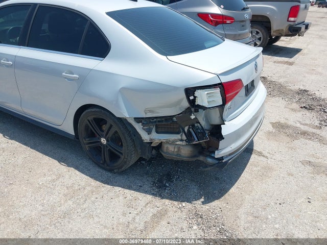 3VW5T7AJ4HM320148 Volkswagen JETTA GLI