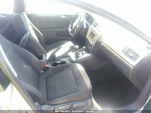 3VW1K7AJ9FM353547 Volkswagen Jetta Sedan 2.0l S W/technology