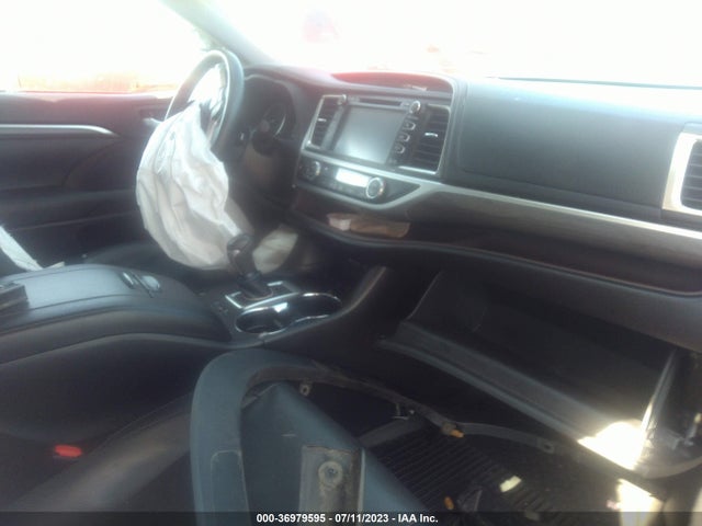 Toyota Highlander Limited 2019 5TDDZRFH9KS708322 Image 5