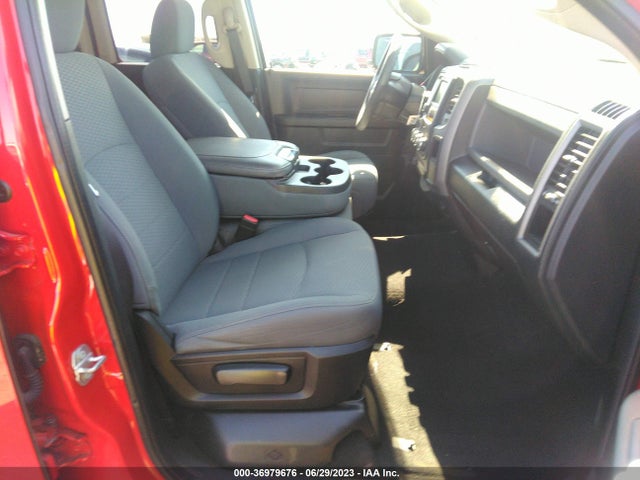 1C6RR6FT1HS696067 RAM 1500 Express