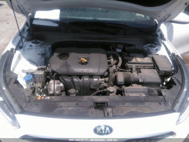 3KPF24AD8ME362992 KIA Forte Lxs