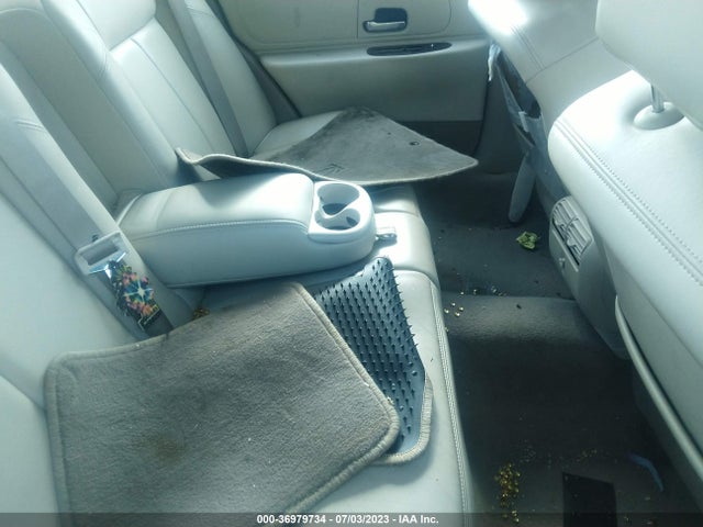2000 LINCOLN TOWN CAR CARTIER VIN: 1LNHM83W2YY827805