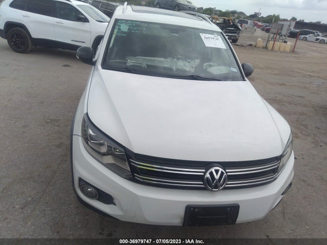 WVGTV7AX2HW511636 Volkswagen Tiguan Sport