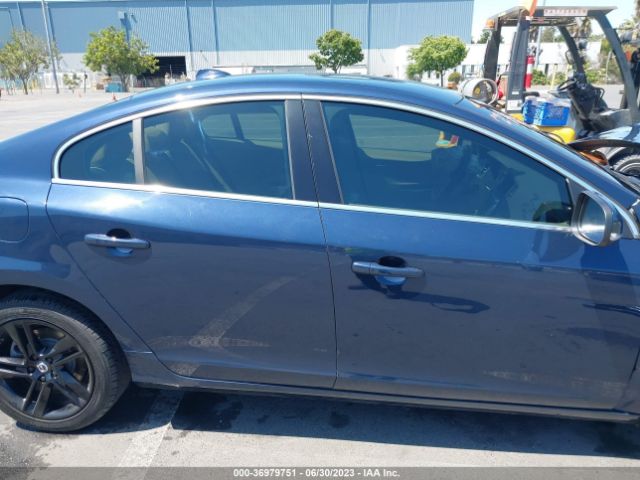 YV140MFK1F2353310 Volvo S60 T5 Premier