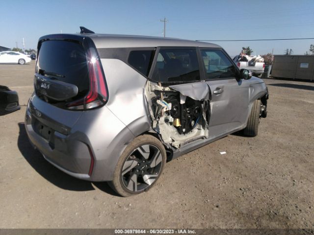 KNDJ53AU2P7848648 KIA Soul Gt-line