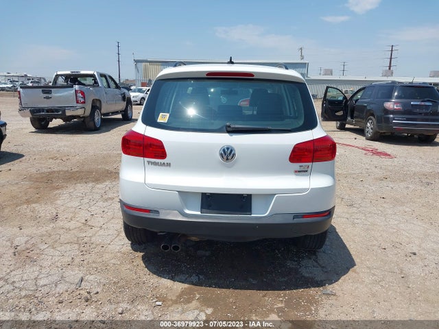 WVGBV7AX5HK010517 Volkswagen TIGUAN