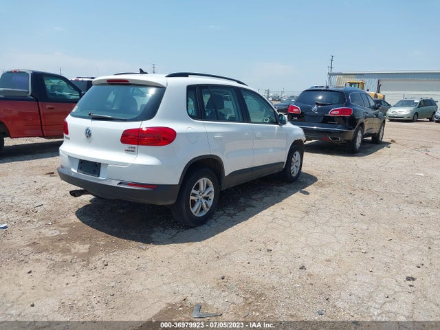 WVGBV7AX5HK010517 Volkswagen TIGUAN
