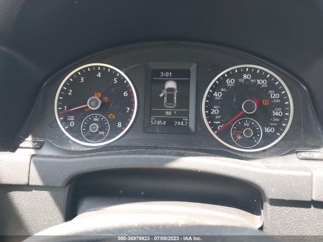 WVGBV7AX5HK010517 Volkswagen TIGUAN