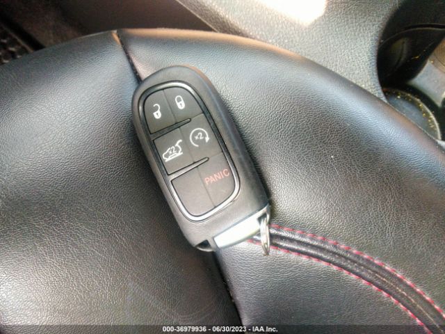 1C4PJMBXXKD259913 Jeep Cherokee Trailhawk