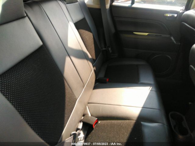 1C4NJDEB2ED623656 Jeep Compass Latitude
