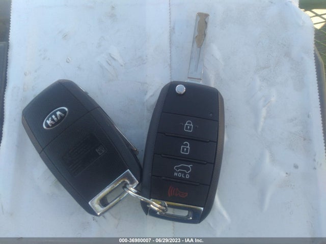 KIA SOUL + 2018 KNDJP3A54J7529603 Image 3