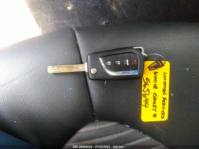 Toyota CAMRY SE 2021 4T1G11AK1MU565644 Image 3