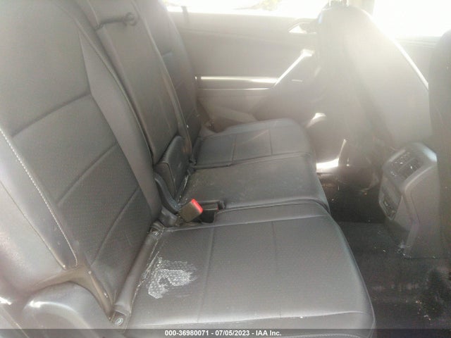 3VV3B7AX1LM094100 Volkswagen Tiguan Se/sel/se R-line Black