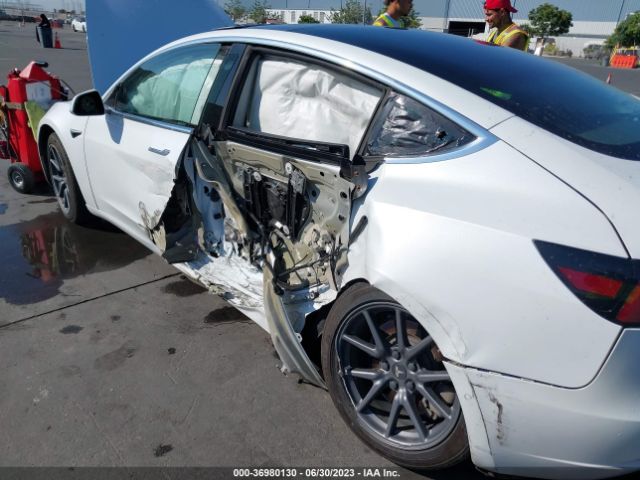 5YJ3E1EAXLF504549 Tesla Model 3 Standard Range