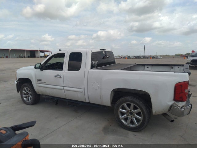 2011 CHEVROLET SILVERADO 1500 LT VIN: 1GCRCSE0XBZ337258