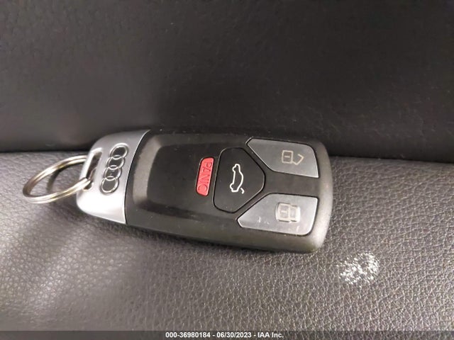 Audi Q7 Premium Plus 2018 WA1LAAF74JD046231 Image 11