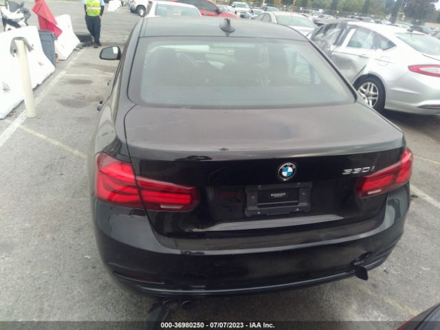 WBA8B9C53JEE82170 BMW 3 Series 330i