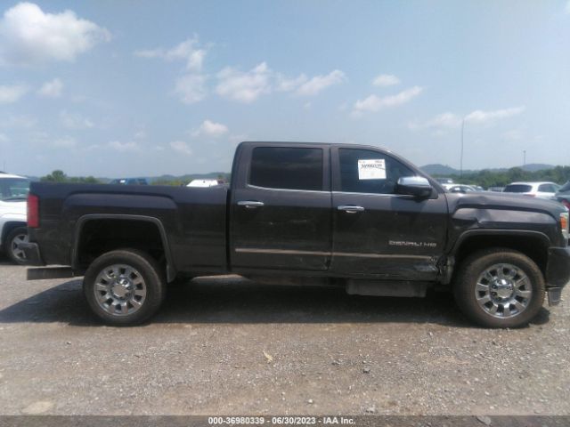 1GT12UE82GF126808 GMC Sierra 2500hd Denali