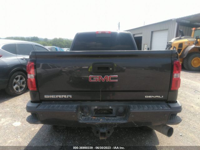 1GT12UE82GF126808 GMC Sierra 2500hd Denali