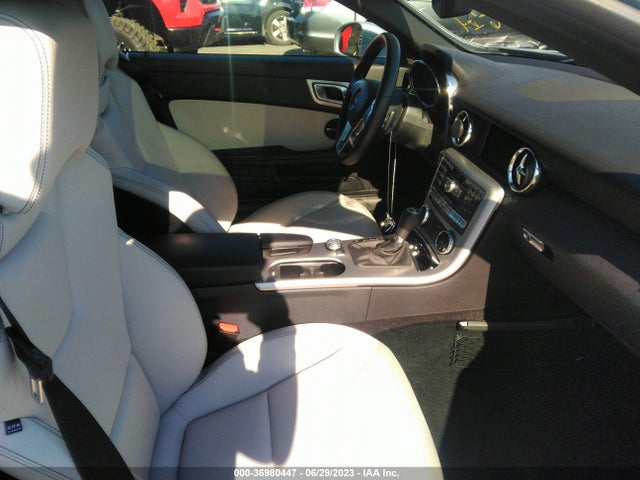 2014 Mercedes-Benz SLK-Class, VIN: WDDPK4HAXEF083962