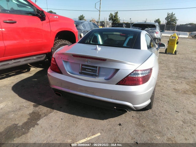 2014 Mercedes-Benz SLK-Class, VIN: WDDPK4HAXEF083962
