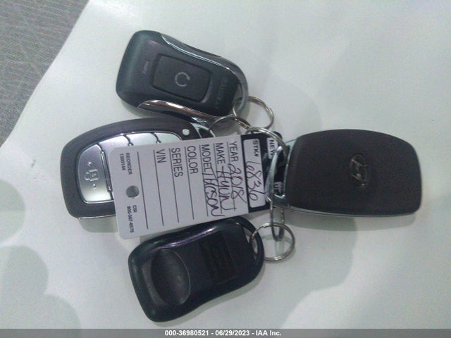 Hyundai Tucson Value 2018 KM8J33A22JU645283 Image 3