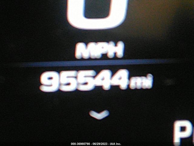 1GT12UEY4HF192908 GMC Sierra 2500hd Denali