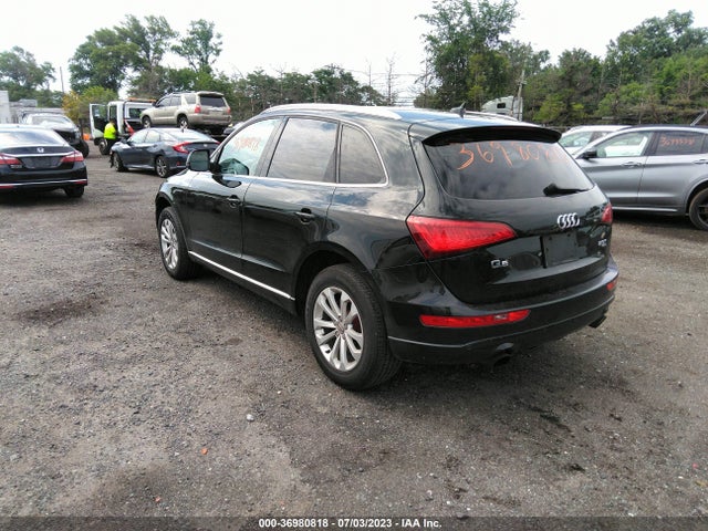 WA1LFAFP1EA100819 Audi Q5 Premium Plus