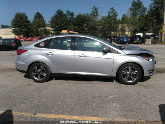 2018 FORD FOCUS SE VIN: 1FADP3FE8JL290933