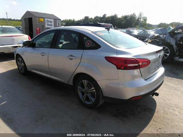2018 FORD FOCUS SE VIN: 1FADP3FE8JL290933