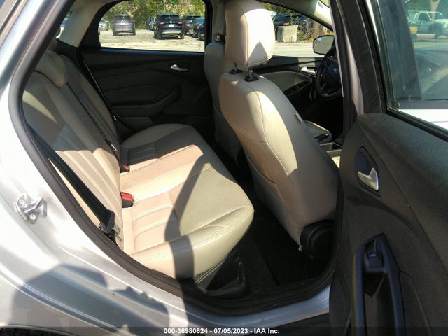2018 FORD FOCUS SE VIN: 1FADP3FE8JL290933
