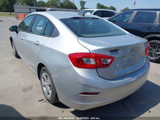 Chevrolet CRUZE LS 2017 1G1BC5SM6H7213141 Image 3