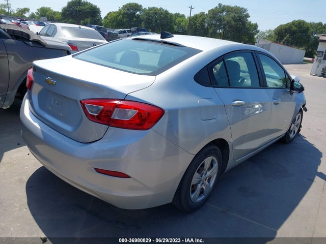 Chevrolet CRUZE LS 2017 1G1BC5SM6H7213141 Image 4