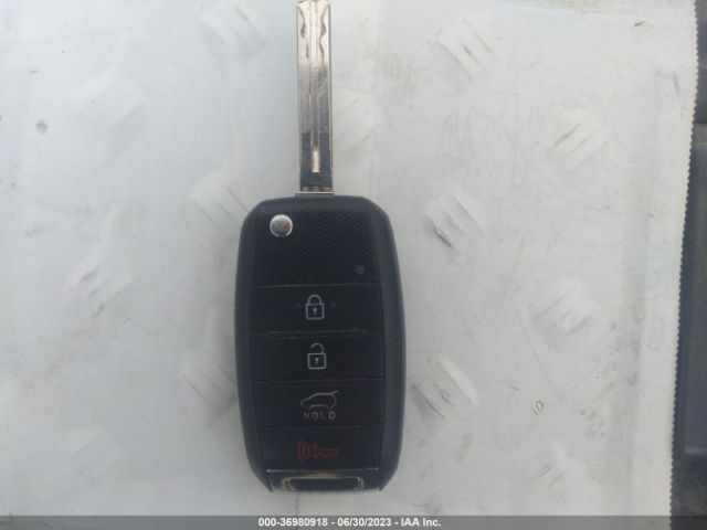 5XYKTDA78EG425423 KIA SORENTO LX
